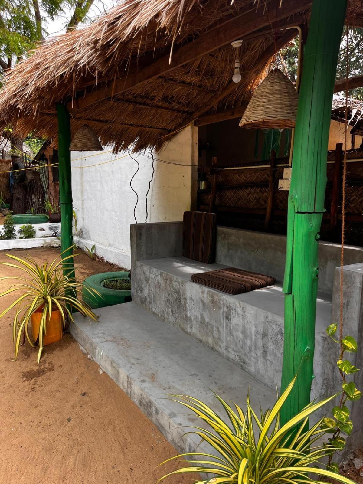 Surfing Lion Hostel Arugam Bay Dış mekan fotoğraf