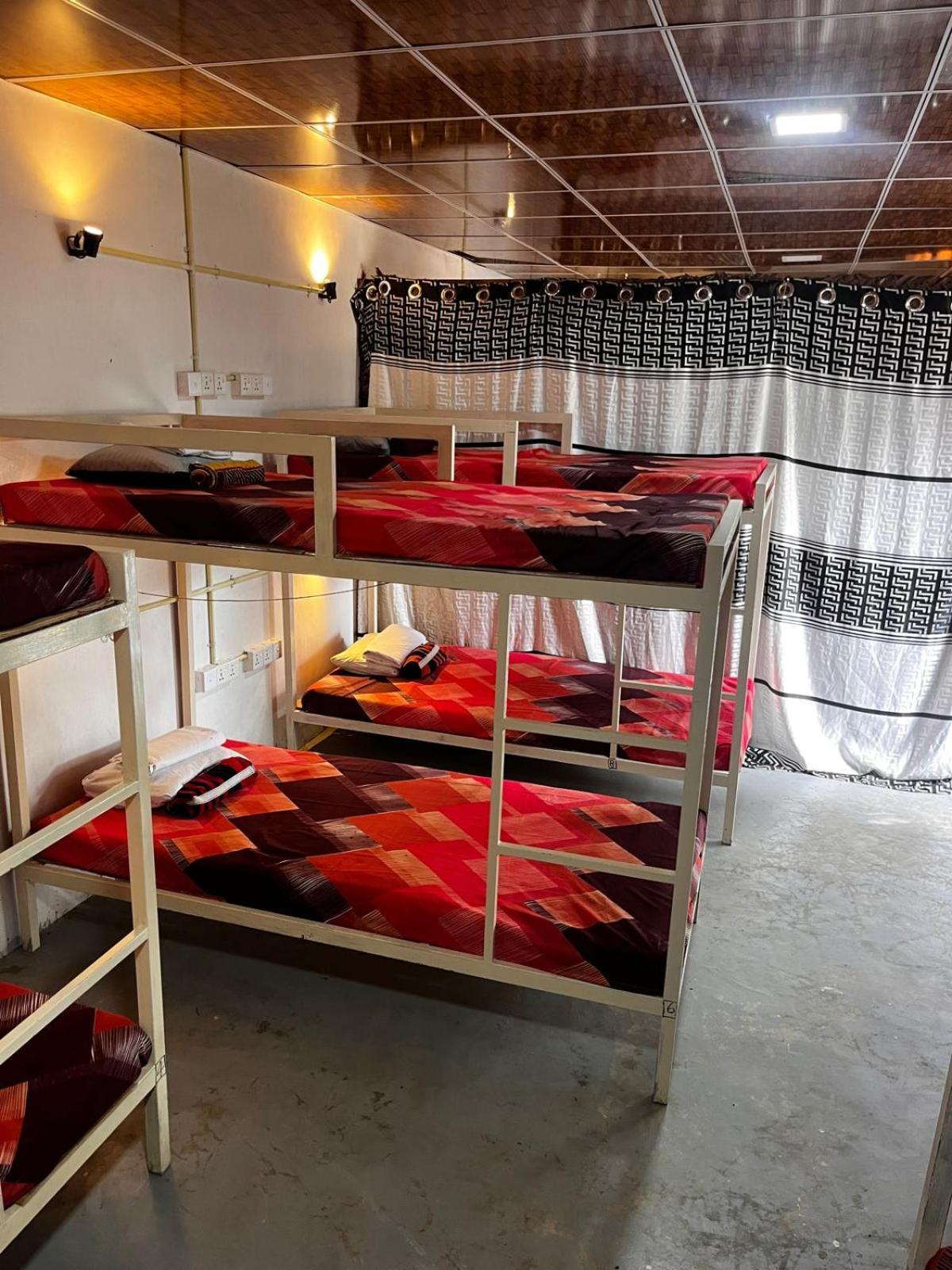 Surfing Lion Hostel Arugam Bay Dış mekan fotoğraf